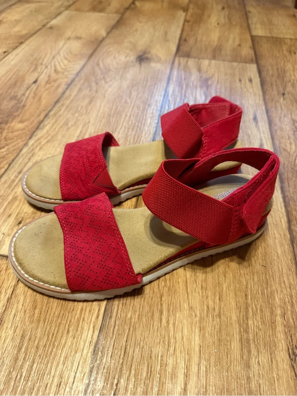 Red BOBS ladies sandals size 7